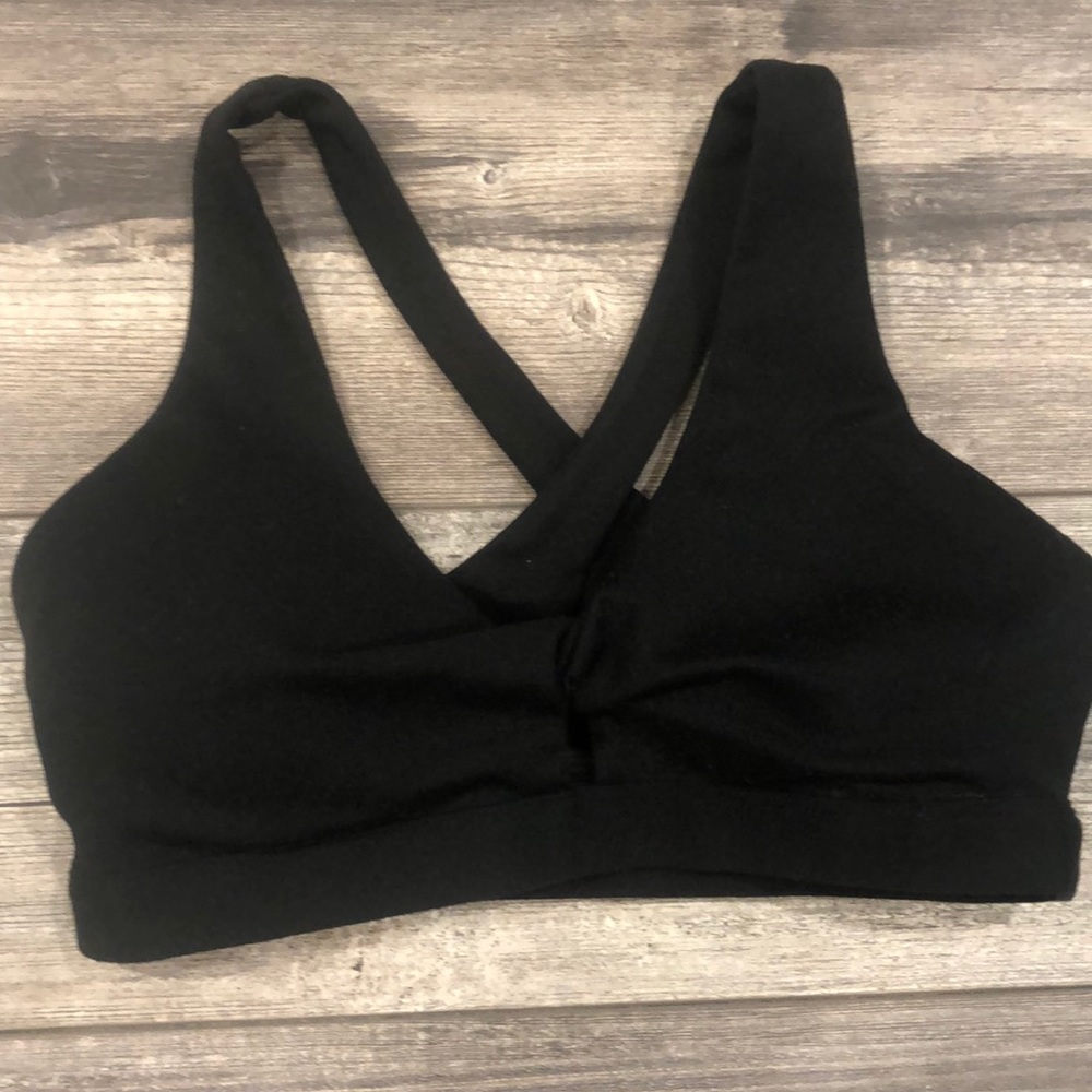 Fabletics sports bra